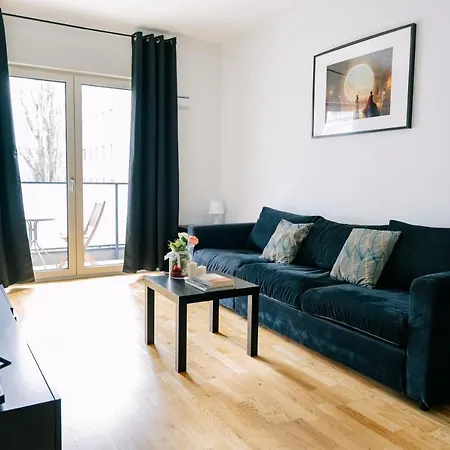 Racjonalizacji Business With Parking By Rentujemy * Варшава