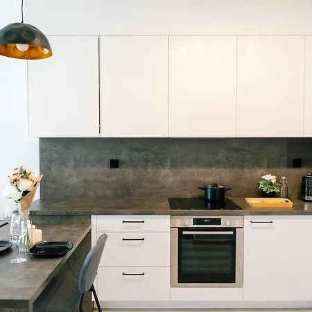 Racjonalizacji Business With Parking By Rentujemy Lägenhet Warszawa